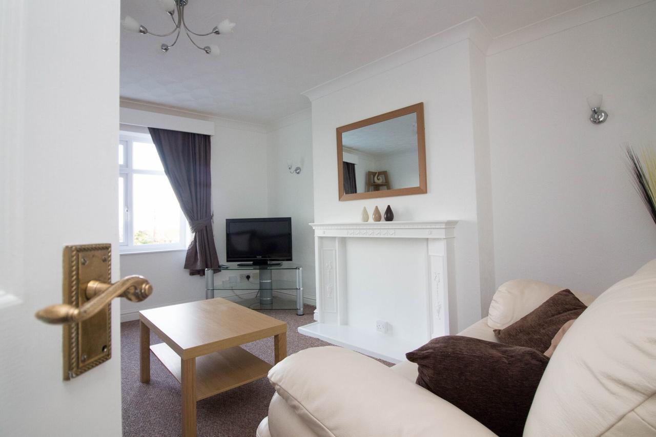 Lovely Sea Front House In On Beachfront Sleeps Up-to 6 Cleethorpes